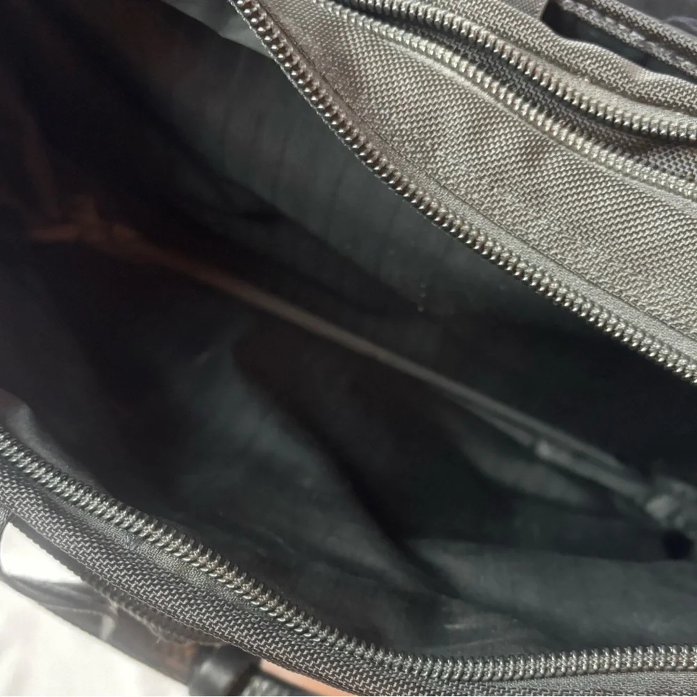 TUMI Alpha Expandable Ballistic Nylon Briefcase Messenger Laptop Bag 26114DH